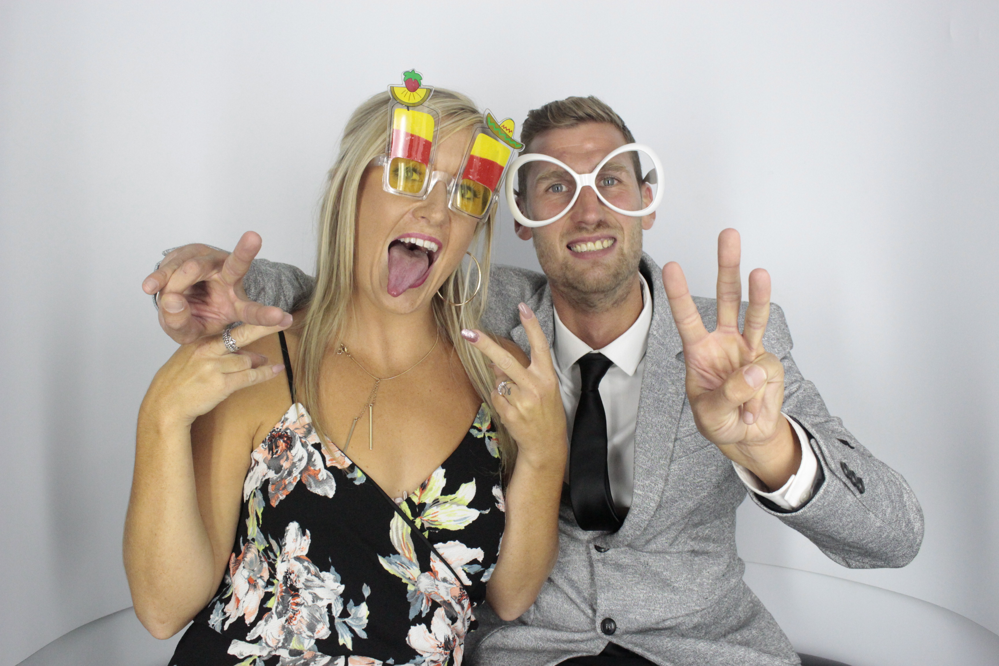  Heather & Daniel's Wedding | View more photos from the event at gallery.myphotoboothexperience.co.uk/u/MyPhotoBoothExperienceLtd/Heather-Daniels-Wedding